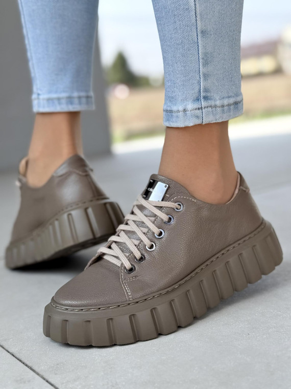 Sneakers ze skóry naturalnej OLEKSY Polskiej produkcji Sneakers ze skóry naturalnej OLEKSY Polskiej produkcji